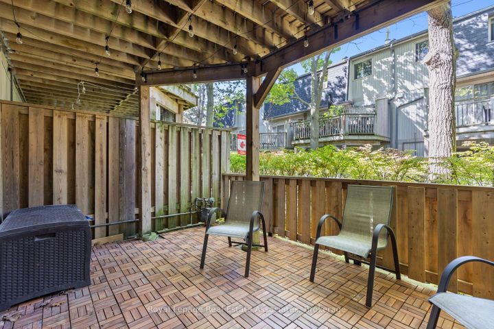 Photo 31 at 20 - 1020 Walden Circle, Clarkson, Mississauga