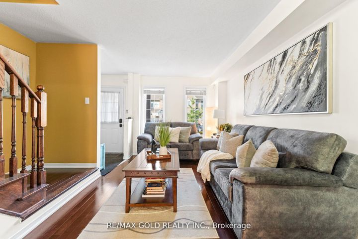 Photo 7 at 22 Nutwood Way, Wellington, Brampton