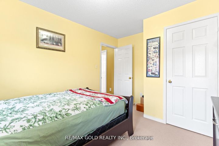 Photo 22 at 22 Nutwood Way, Wellington, Brampton