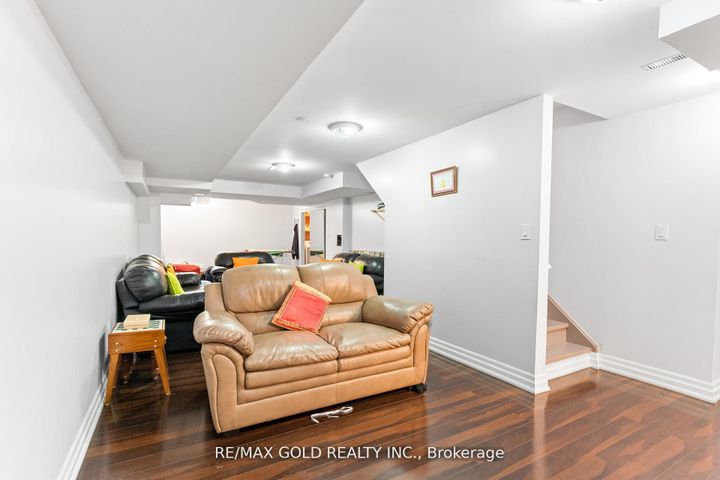 Photo 28 at 22 Nutwood Way, Wellington, Brampton