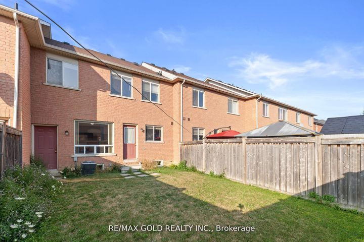 Photo 35 at 22 Nutwood Way, Wellington, Brampton
