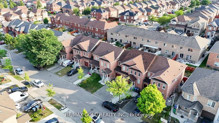 Photo 41 at 22 Nutwood Way, Wellington, Brampton