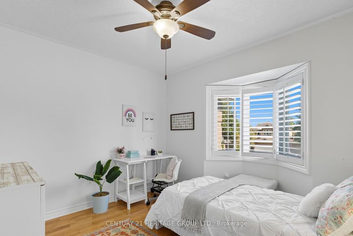 Photo 25 at 398 Carruthers Avenue, Summerhill Estates, Newmarket