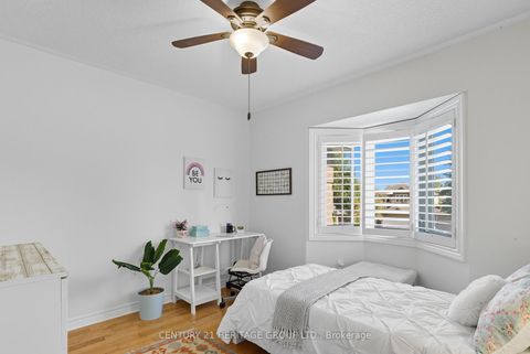 Photo 25 at 398 Carruthers Avenue, Summerhill Estates, Newmarket