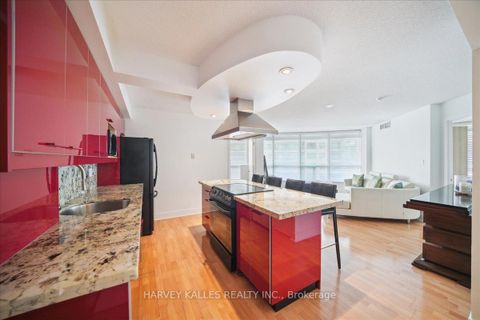 Photo 10 at 809 - 550 Queens Quay W, Waterfront Communities C1, Toronto