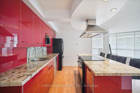 Photo 11 at 809 - 550 Queens Quay W, Waterfront Communities C1, Toronto