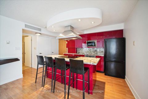 Photo 15 at 809 - 550 Queens Quay W, Waterfront Communities C1, Toronto