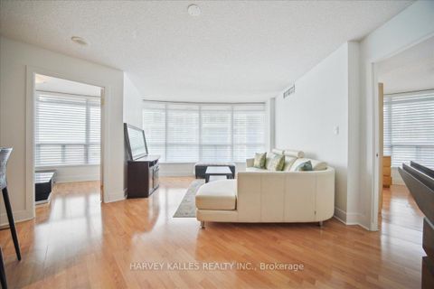 Photo 18 at 809 - 550 Queens Quay W, Waterfront Communities C1, Toronto