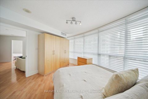 Photo 34 at 809 - 550 Queens Quay W, Waterfront Communities C1, Toronto