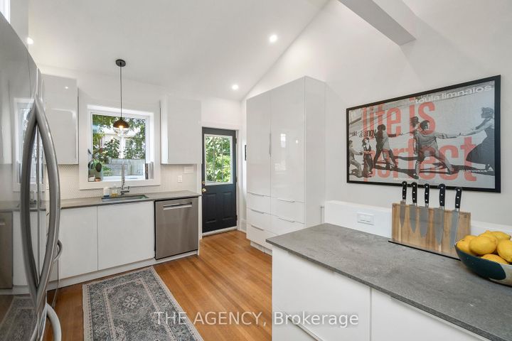 Photo 14 at 172 Brookside Drive, Danforth, Toronto