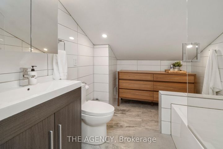 Photo 20 at 172 Brookside Drive, Danforth, Toronto