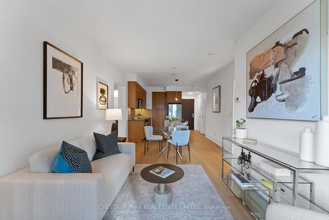 Photo 6 at 719 - 70 Roehampton Avenue, Mount Pleasant West, Toronto