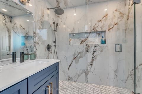 Photo 27 at 47 Robinter Drive, Newtonbrook East, Toronto