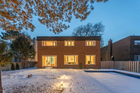 Photo 45 at 47 Robinter Drive, Newtonbrook East, Toronto