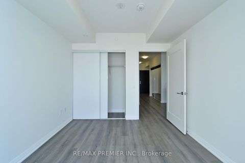 Photo 11 at 1509 - 9000 Jane Street, Vellore Village, Vaughan