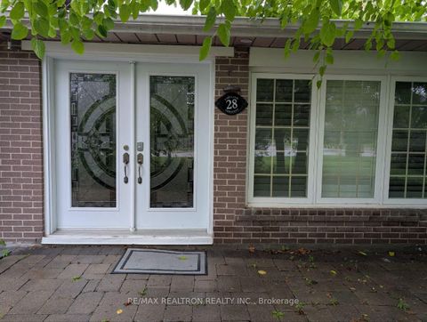 Photo 0 at 28 Lakeland Crescent, Oak Ridges Lake Wilcox, Richmond Hill