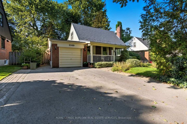Photo 2 at 1169 Greening Avenue, Lakeview, Mississauga