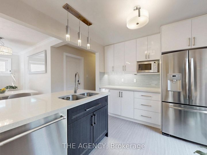 Photo 6 at 102 Meldazy Drive, Bendale, Toronto