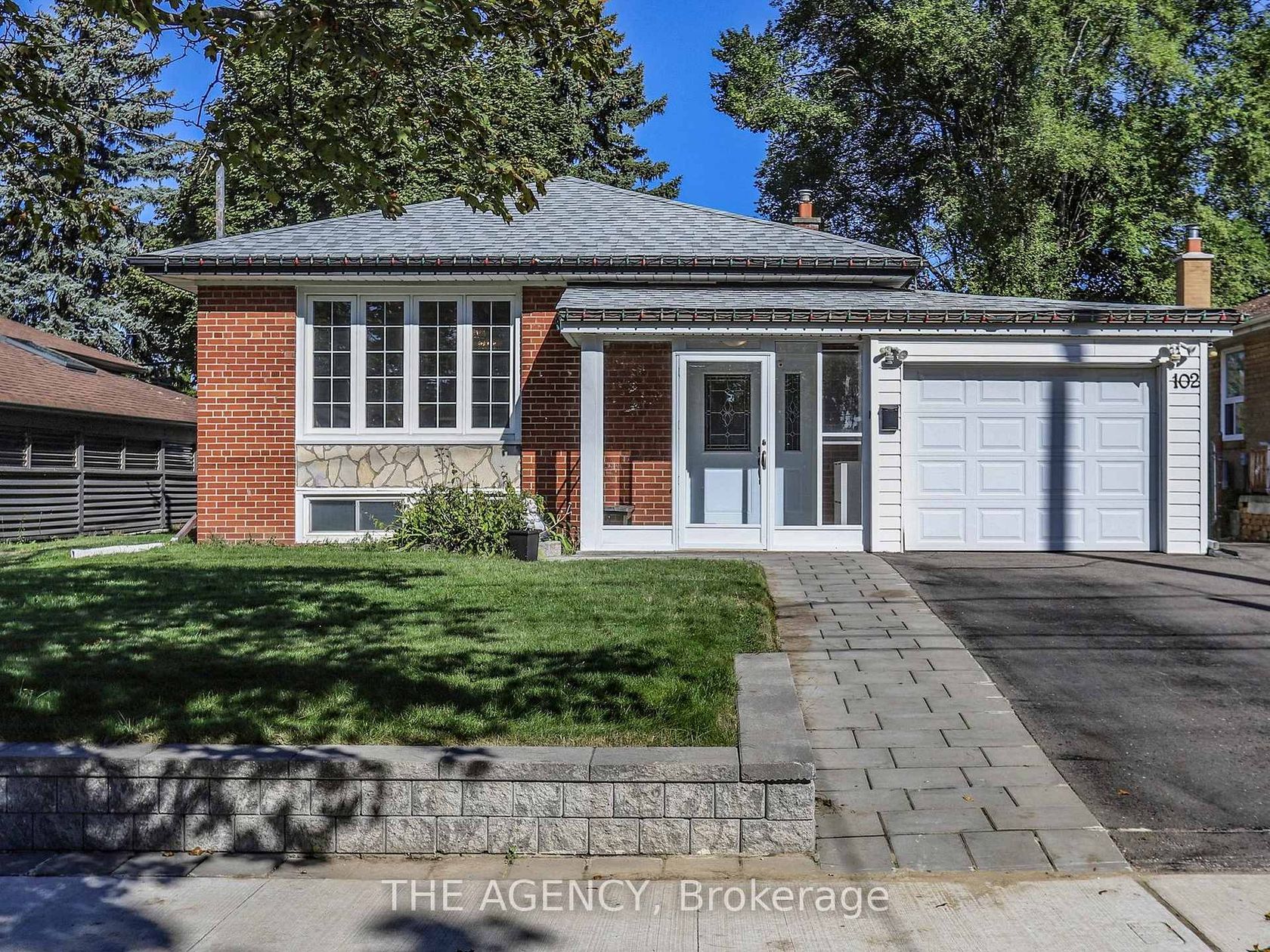 102 Meldazy Drive, Bendale, Toronto 2