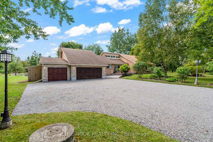 Photo 4 at 10 Stone Sound Drive, Port Perry, Scugog