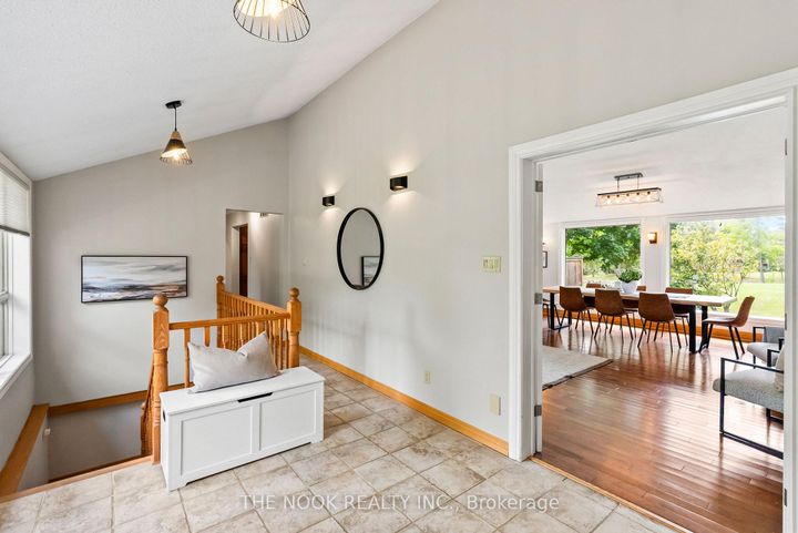 Photo 8 at 10 Stone Sound Drive, Port Perry, Scugog