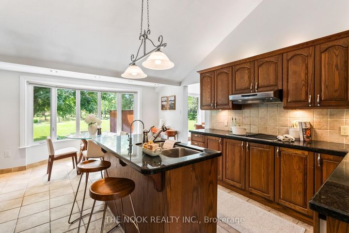 Photo 19 at 10 Stone Sound Drive, Port Perry, Scugog
