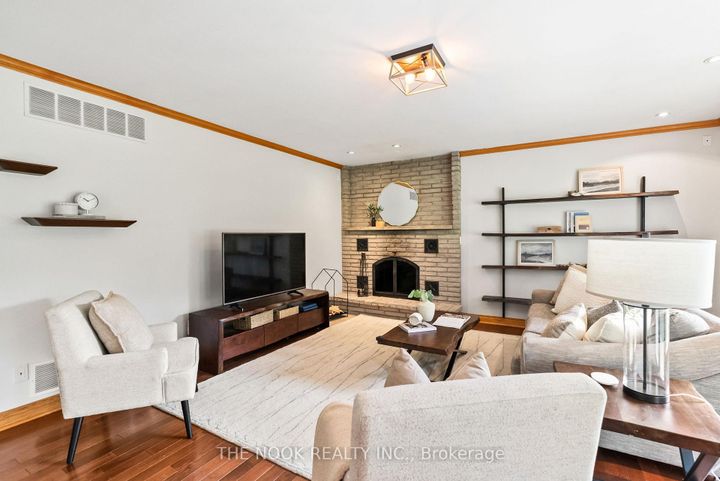 Photo 23 at 10 Stone Sound Drive, Port Perry, Scugog