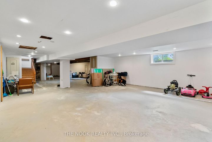 Photo 38 at 10 Stone Sound Drive, Port Perry, Scugog