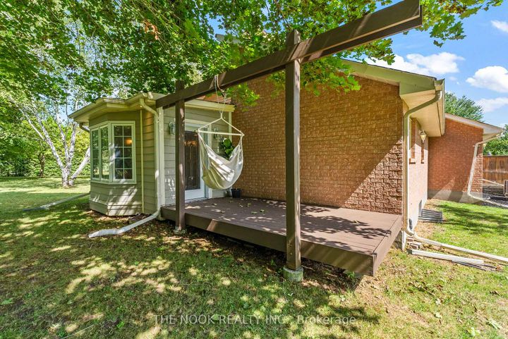 Photo 45 at 10 Stone Sound Drive, Port Perry, Scugog