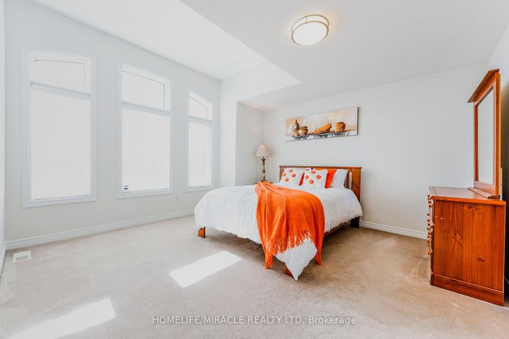 Photo 29 at 122 Bonnie Braes Drive, Credit Valley, Brampton