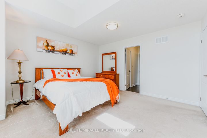 Photo 30 at 122 Bonnie Braes Drive, Credit Valley, Brampton