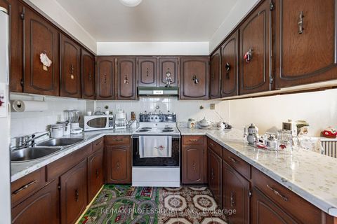 Photo 7 at 54 Wright Avenue, Roncesvalles, Toronto