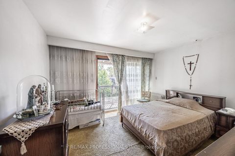 Photo 14 at 54 Wright Avenue, Roncesvalles, Toronto
