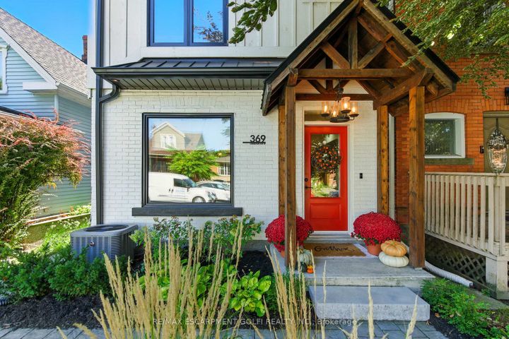 Photo 3 at 369 Charlton Avenue W, Kirkendall, Hamilton