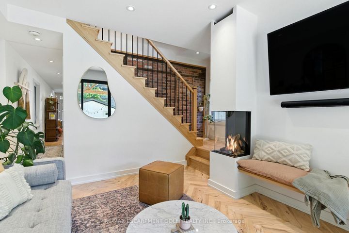 Photo 21 at 369 Charlton Avenue W, Kirkendall, Hamilton