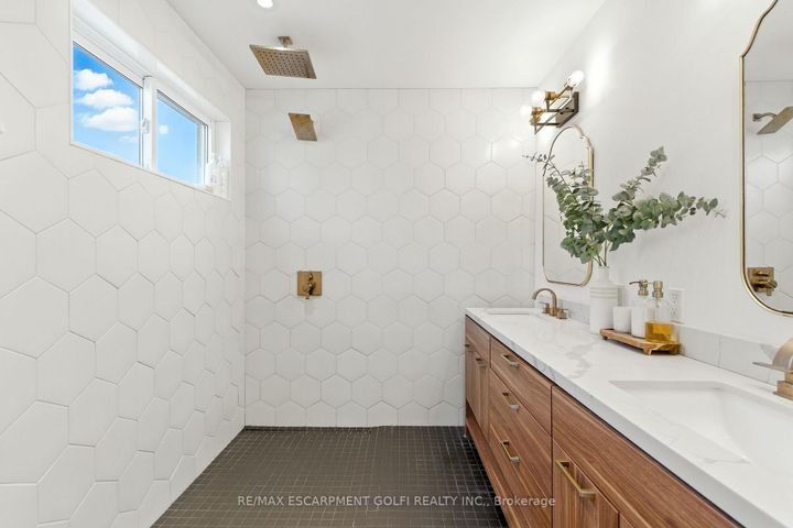 Photo 37 at 369 Charlton Avenue W, Kirkendall, Hamilton