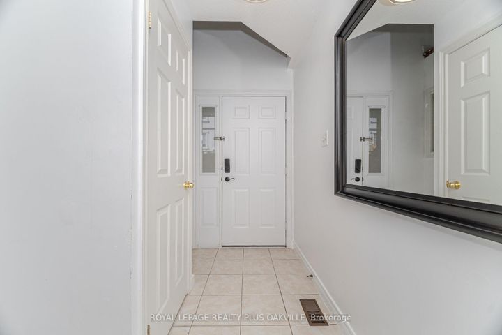 Photo 5 at 5 - 1248 Guelph Line, Mountainside, Burlington