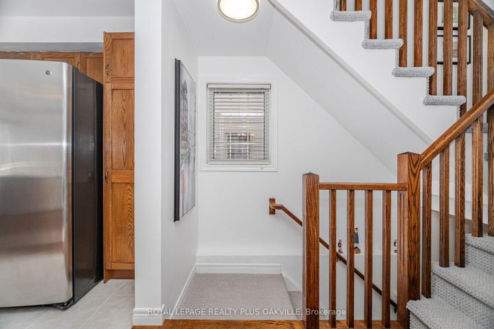 Photo 7 at 5 - 1248 Guelph Line, Mountainside, Burlington