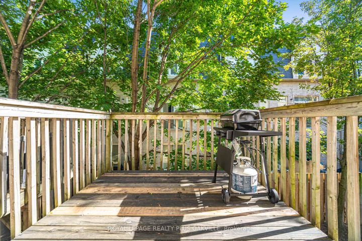 Photo 13 at 5 - 1248 Guelph Line, Mountainside, Burlington