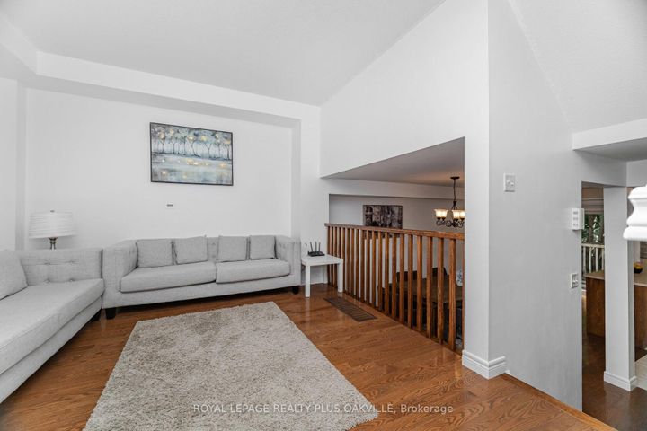 Photo 22 at 5 - 1248 Guelph Line, Mountainside, Burlington