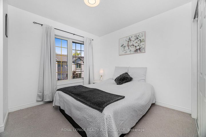 Photo 33 at 5 - 1248 Guelph Line, Mountainside, Burlington