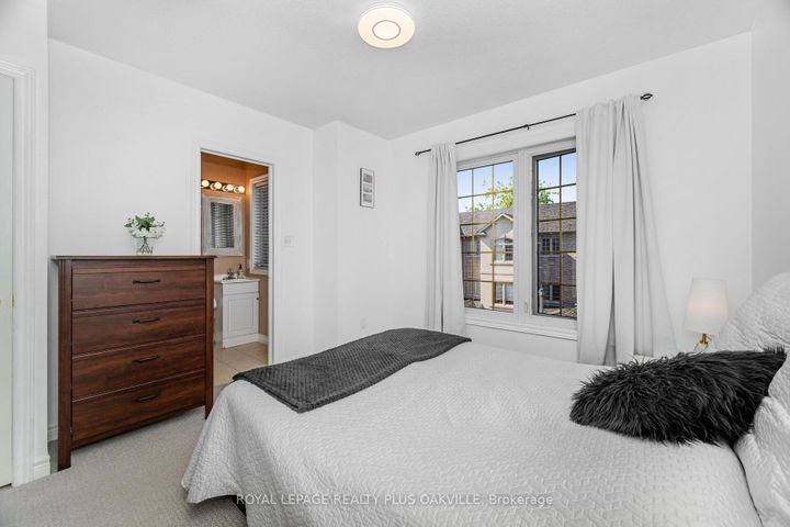 Photo 35 at 5 - 1248 Guelph Line, Mountainside, Burlington