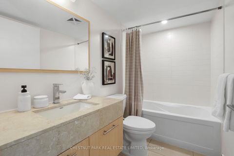 Photo 8 at 507 - 126 Simcoe Street, Waterfront Communities C1, Toronto