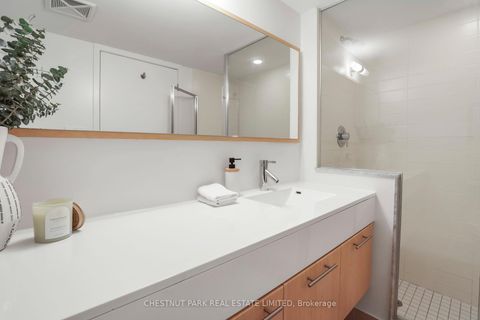 Photo 17 at 507 - 126 Simcoe Street, Waterfront Communities C1, Toronto