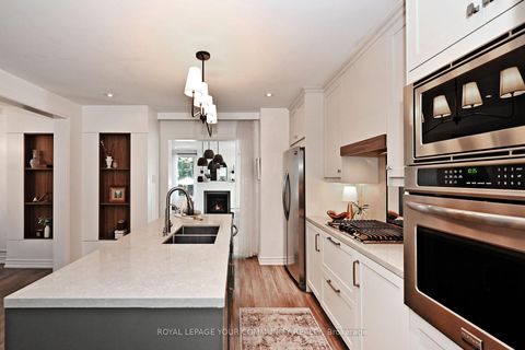 Photo 15 at 82 Centre Street, Aurora Village, Aurora Photo 15 at 82 Centre Street, Aurora Village, Aurora