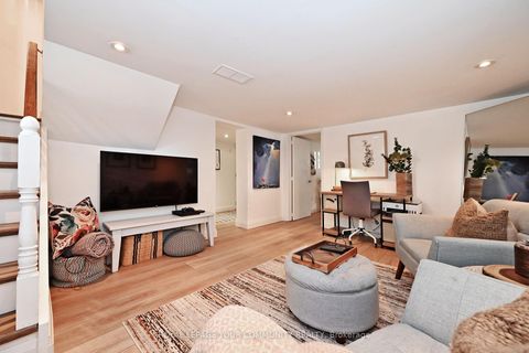 Photo 39 at 82 Centre Street, Aurora Village, Aurora Photo 39 at 82 Centre Street, Aurora Village, Aurora