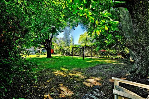 Photo 43 at 82 Centre Street, Aurora Village, Aurora Photo 43 at 82 Centre Street, Aurora Village, Aurora