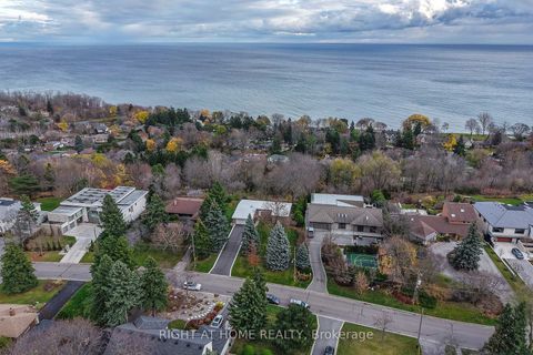Photo 5 at 59 Hill Crescent, Scarborough Village, Toronto