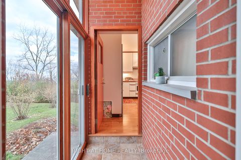 Photo 12 at 59 Hill Crescent, Scarborough Village, Toronto