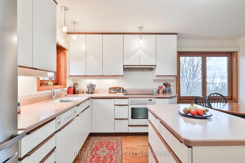 Photo 15 at 59 Hill Crescent, Scarborough Village, Toronto